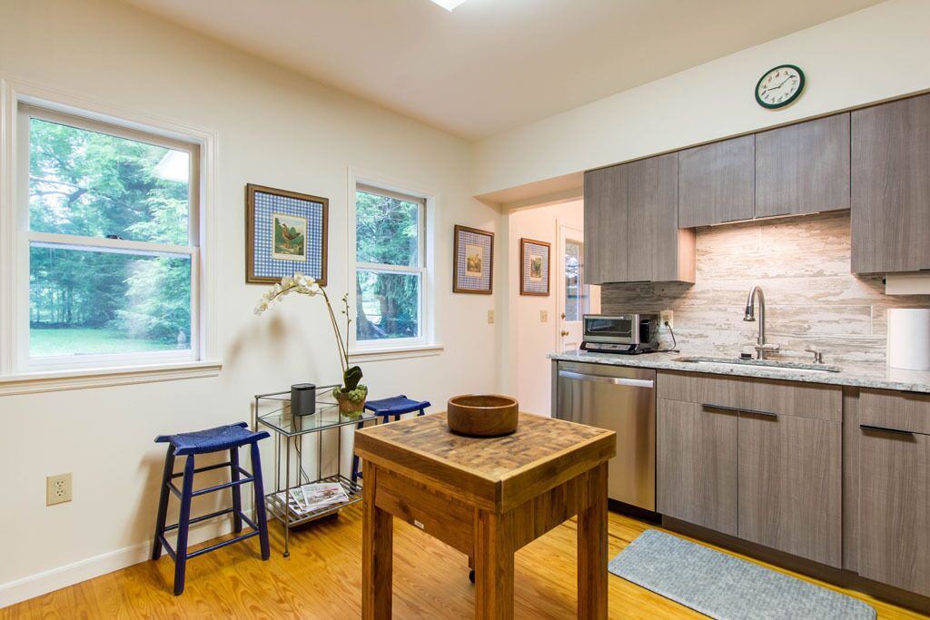 Highlands' Best Kept Secret - Horse Cove, the perfect spot for your getaway!