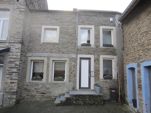 Cosy Holiday Home in Alle-sur-semois With Terrace