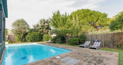 Lavish Villa in Gassin With Swimming Pool