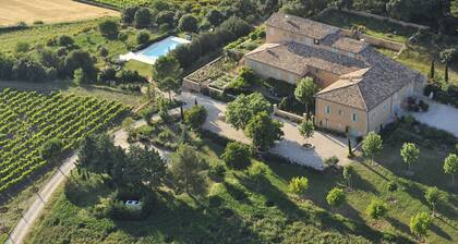 Secluded Holiday Home in Rustrel With Swimming Pool