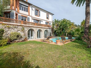 Exterior - Premium Holiday Home in Cannes la Bocca With Swimming Pool (Cannes)