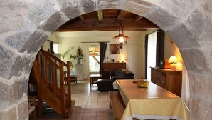 Ferienhaus | Wohnzimmer | Kamin