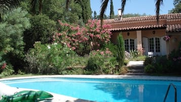 Villa | Pool | Indoor pool, outdoor pool