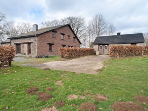 Exterior - Simplistic Cottage in Nadrin With Garden (Houffalize)