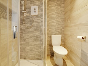 Apartment | Bathroom | Shower, towels