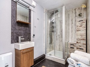 Bungalow | Kamar mandi | Pengering rambut