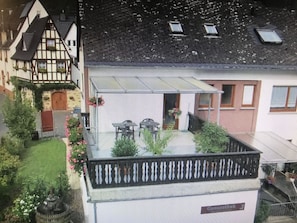 Villa | Balcony - Comfortable Holiday Home in Ernst With Patio (Ernst)