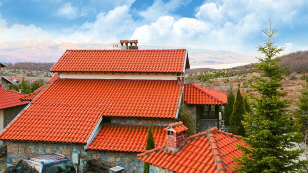 Exterior - Alluring Holiday Home in Pella with Hot Tub (Edessa)
