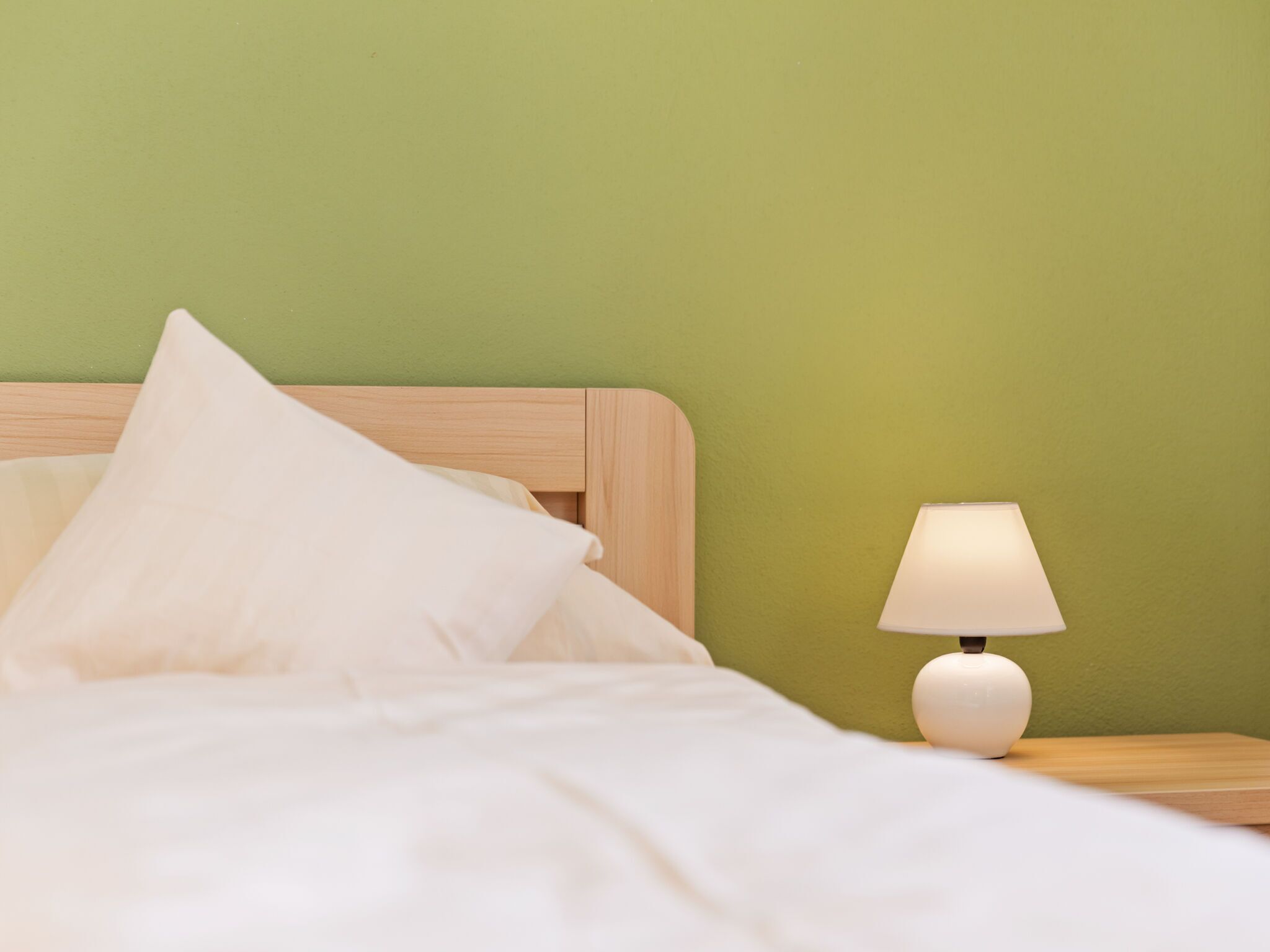 3 Schlafzimmer, individuell eingerichtet, Bettwäsche