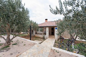 House | Exterior - Homely Apartment in Genova With Sea Nearby (Pakostane)