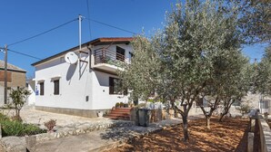Imagen sin descripción, 3 de 30, botón