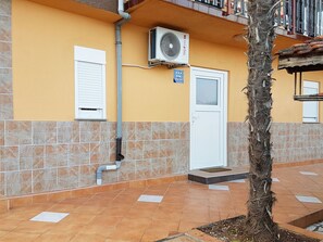 Reception - Simplistic Apartment in Opatija With Private Garden (Opatija)