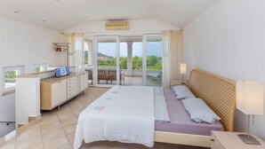 2 bedrooms, iron/ironing board, individually furnished - Deluxe Apartment in Premantura With a Shared Swimming Pool (Medulin)