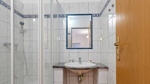 Unclassified image, 5 of 33, button - Snug Apartment in Pučišća near Beach (Pucisca)