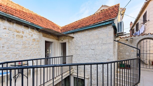 Unclassified image, 1 of 33, button - Snug Apartment in Pučišća near Beach (Pucisca)