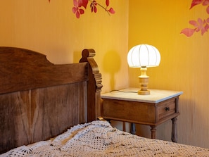 3 bedrooms - Timeless Holiday Home in Massaguel With Patio (Massaguel)