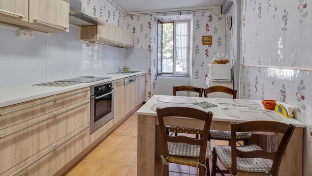Private kitchen - Timeless Holiday Home in Massaguel With Patio (Massaguel)