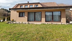 Exterior - Quaint Mansion in Bednja With Sauna (Bednja)