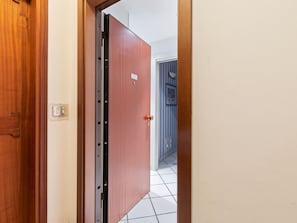 2 bedrooms, cribs/infant beds, bed sheets - Restful Apartment in Sanremo With Balcony (Sanremo)
