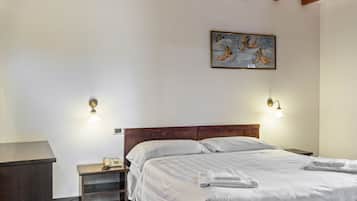 1 bedroom, individually furnished, bed sheets