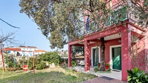 Exterior - Simplistic Apartment in Petrčane with Terrace  (Zadar)
