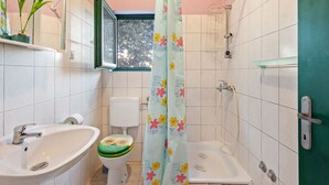 Bathroom - Simplistic Apartment in Petrčane with Terrace  (Zadar)