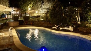 Outdoor pool - Heritage Villa in Poggio Alla Croce With Swimming Pool (Figline e Incisa Valdarno)