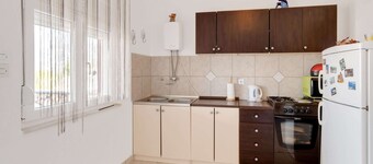 Simplistic Holiday Home in Jasenice Rovanjska near Sea