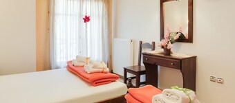 Elegant Holiday Home in Stournareika With Balcony