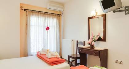 Elegant Holiday Home in Stournareika With Balcony