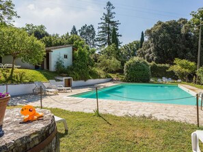 House | Pool