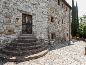 Reception - Picturesque Apartment in Montefiridolfi With Swimming Pool (San Casciano in Val di Pesa)
