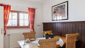 Dining - Pleasant Apartment in Kunreuth With Private Terrace (Kunreuth)