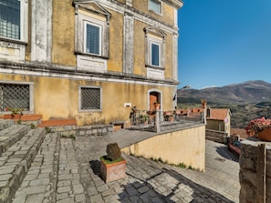 Exterior - Vintage Holiday Home in Caselle in Pittari near Forest (Caselle in Pittari)
