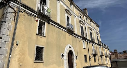 Vintage Holiday Home in Caselle in Pittari near Forest