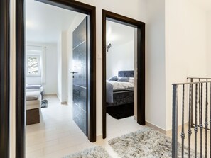 2 bedrooms, bed sheets