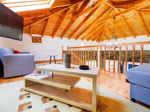 House | Living room - Simplistic Holiday Home in Oinousses With Balcony (Oinousses)