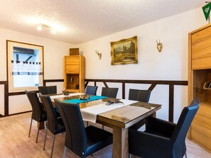 Dining - Spacious Holiday Home in Windeck With Garden (Windeck)