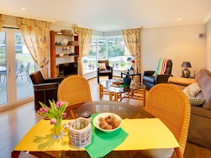 Dining - Quaint Holiday Home in Vorden With Garden Shed (Vorden)