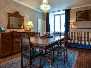 Dining - Authentic Mansion in Masseret With Heated Pool and Garden (Masseret)