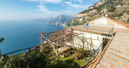 Quaint Holiday Home in Praiano With Swimming Pool