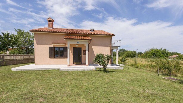 Unclassified image, 1 of 25, button - Alluring Apartment in Labin With Garden (Labin)