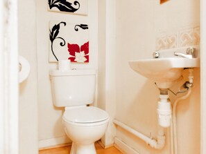 Shower - Cozy Apartment in Edinburgh near River (Edinburgh)