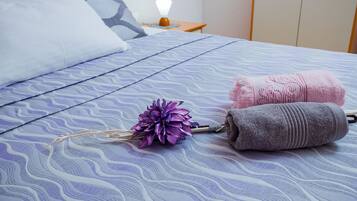 2 bedrooms, bed sheets