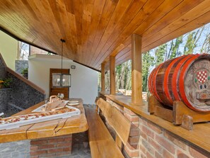 Balcony - Rustic Holiday Home in Donja Stubica With Terrace (Donja Stubica)