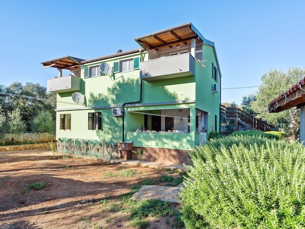 Exterior - Rustic Cottage in Silba With Garden (Silba)