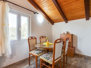 Dining - Rustic Cottage in Silba With Garden (Silba)