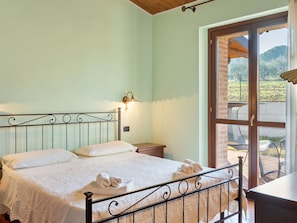 House | 1 bedroom