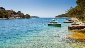 Exterior - Alluring Cottage With Balcony (Vela Luka)