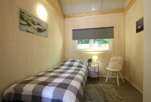 House | 4 bedrooms, individually furnished, bed sheets - Holiday Home in Meijel Near De Groot Peel Park (Meijel)